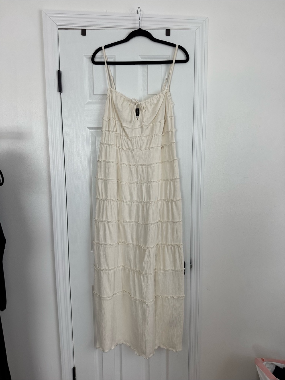 H&M Cream Tiered Spaghetti-Strap Maxi Dress